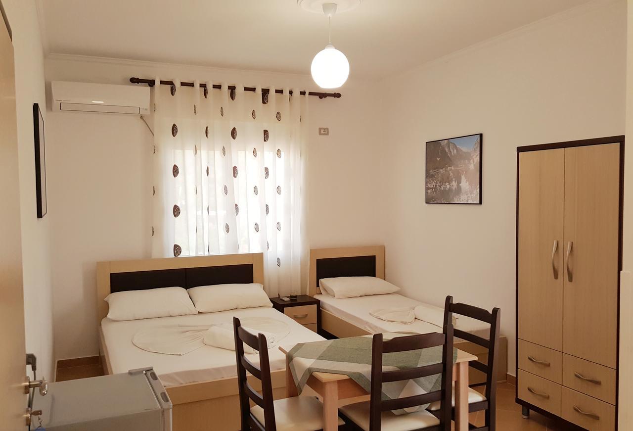 Family Hotel Haruni Ksamil Exterior foto
